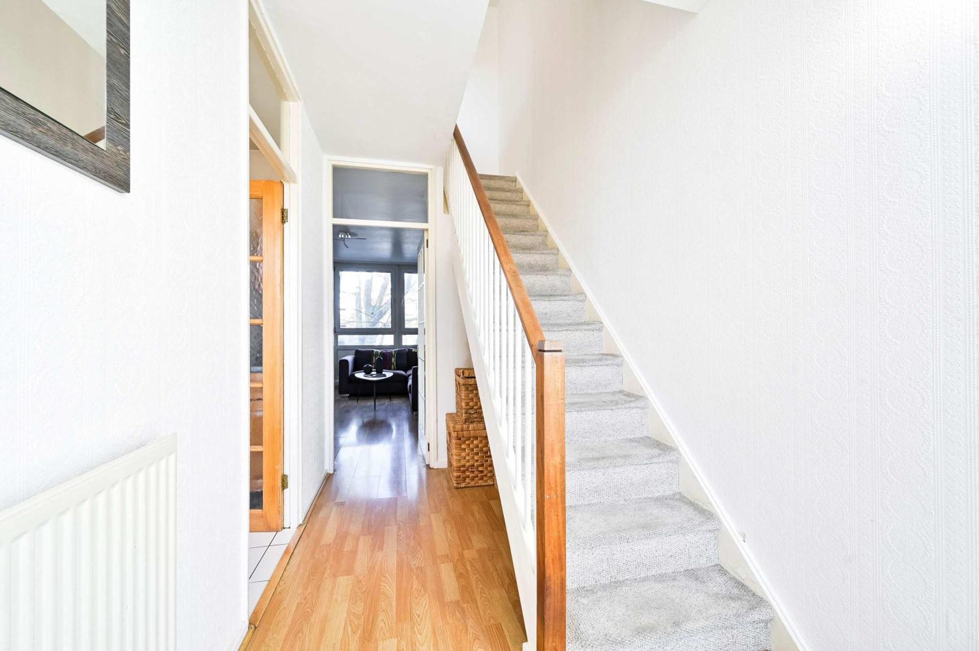 Regents Park Hideout Apartment *